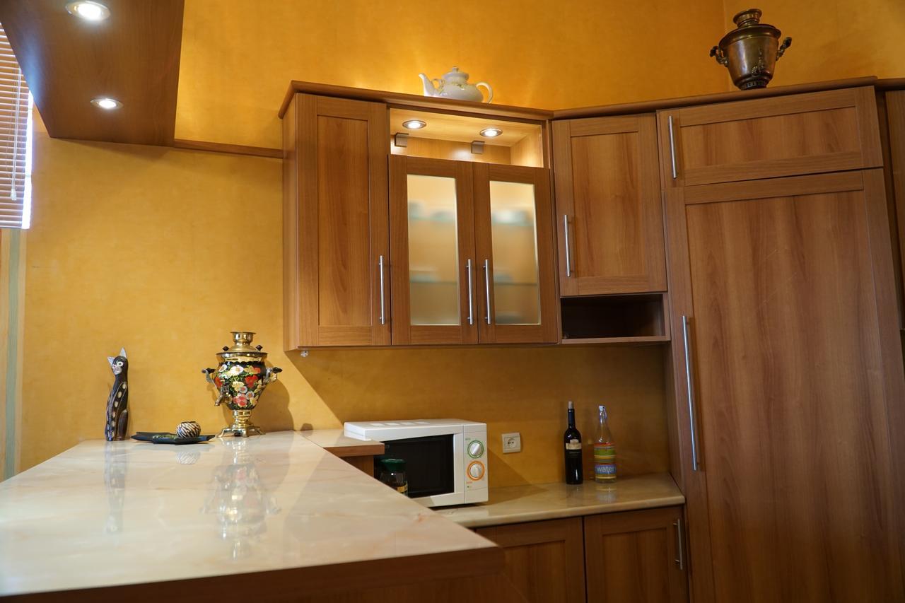 4Bd Appartaments With Cozy Garden Tbilisi Bagian luar foto